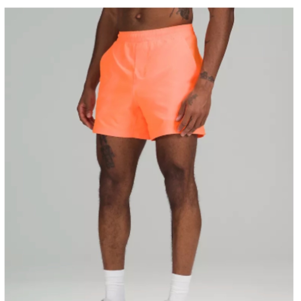Lululemon Pace Breaker Linerless 5" - Highlight Orange